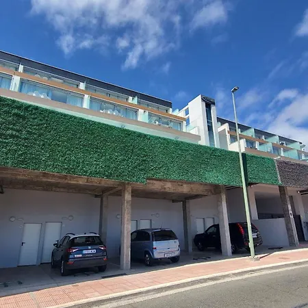 Дом отдыха Beyond Amadores 11 *