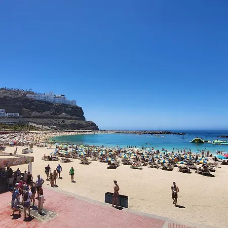 Vakantiehuis Beyond Amadores 11