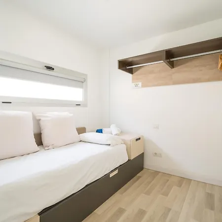 Beyond Amadores 11 *